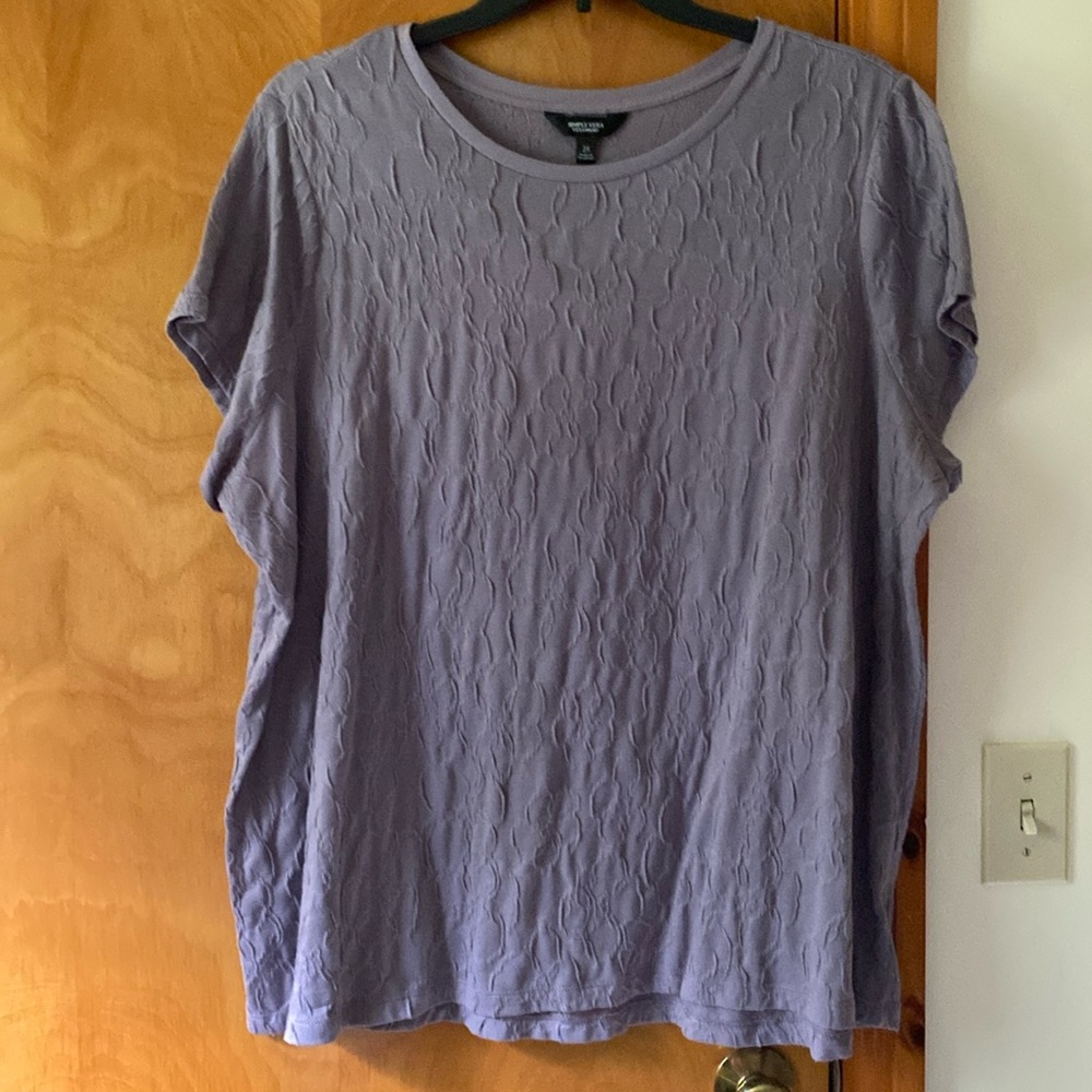 Simply Vera Wang 2x texture t-shirt. 2X Dusty lilac